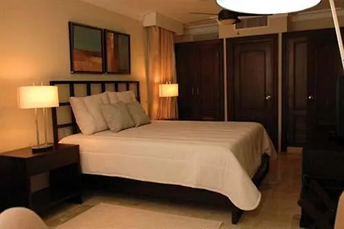 اتصالات Lifestyle Royal Suites 